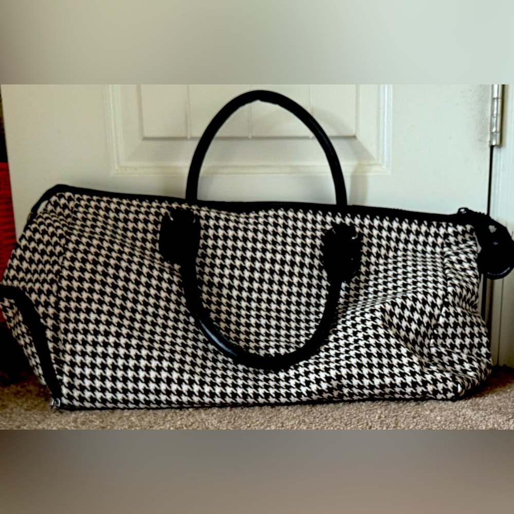 Stylish Black and White Houndstooth Women's Bag